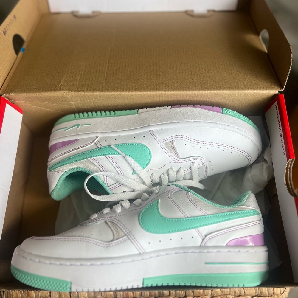 New in box Nike Mint Green and White Sneakers